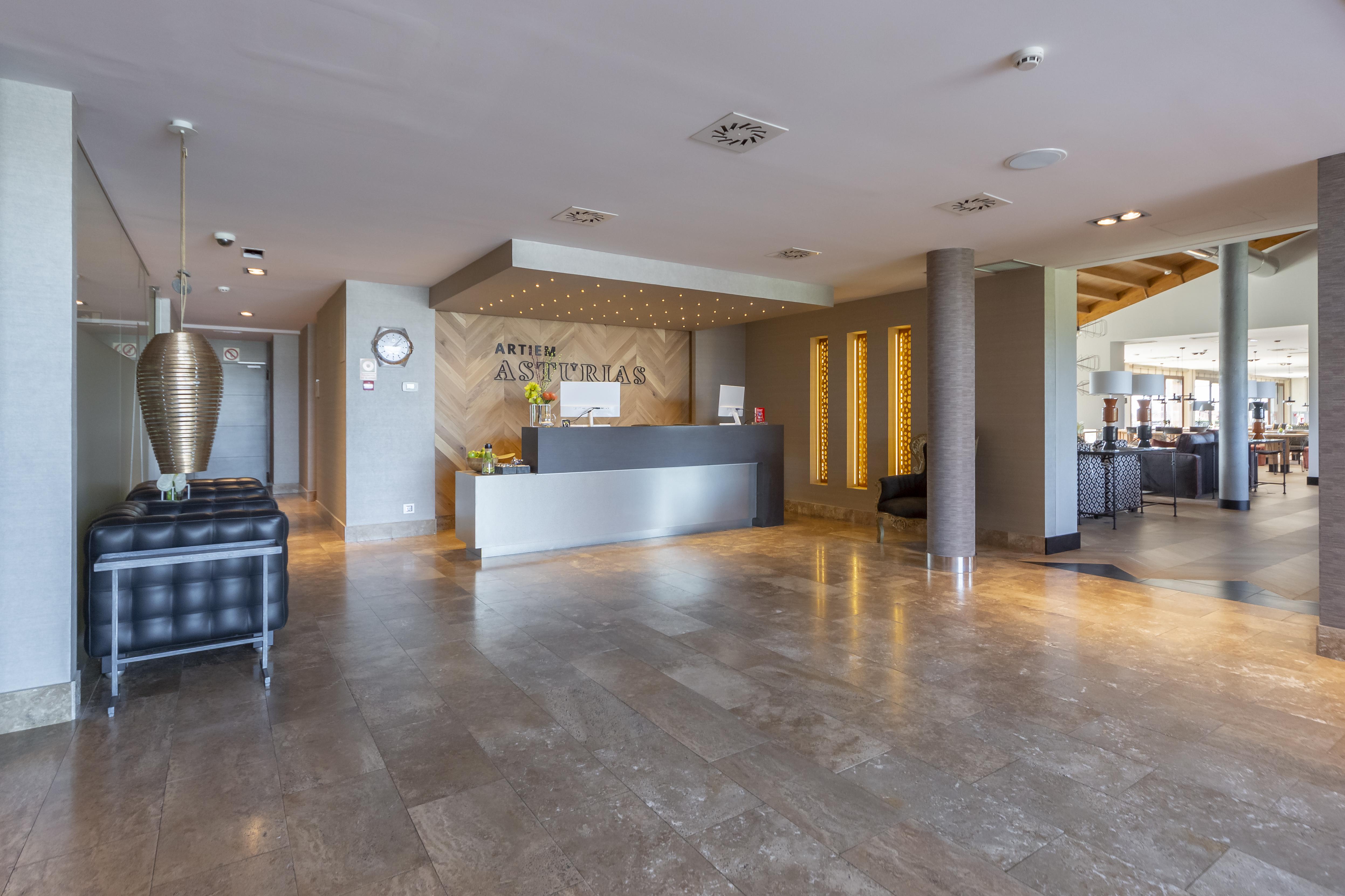 Hotel Artiem Asturias à Quintueles Extérieur photo