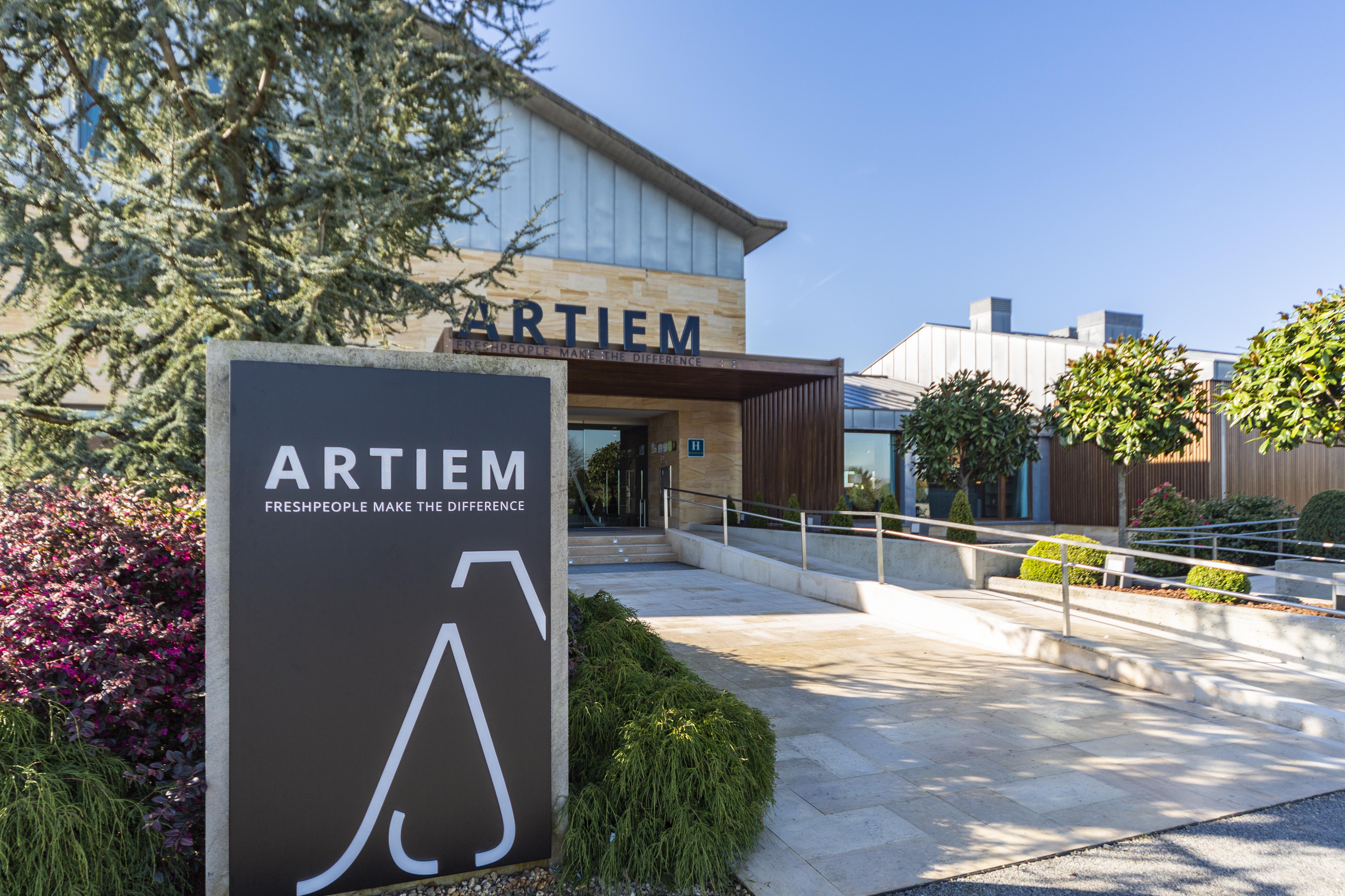 Hotel Artiem Asturias à Quintueles Extérieur photo