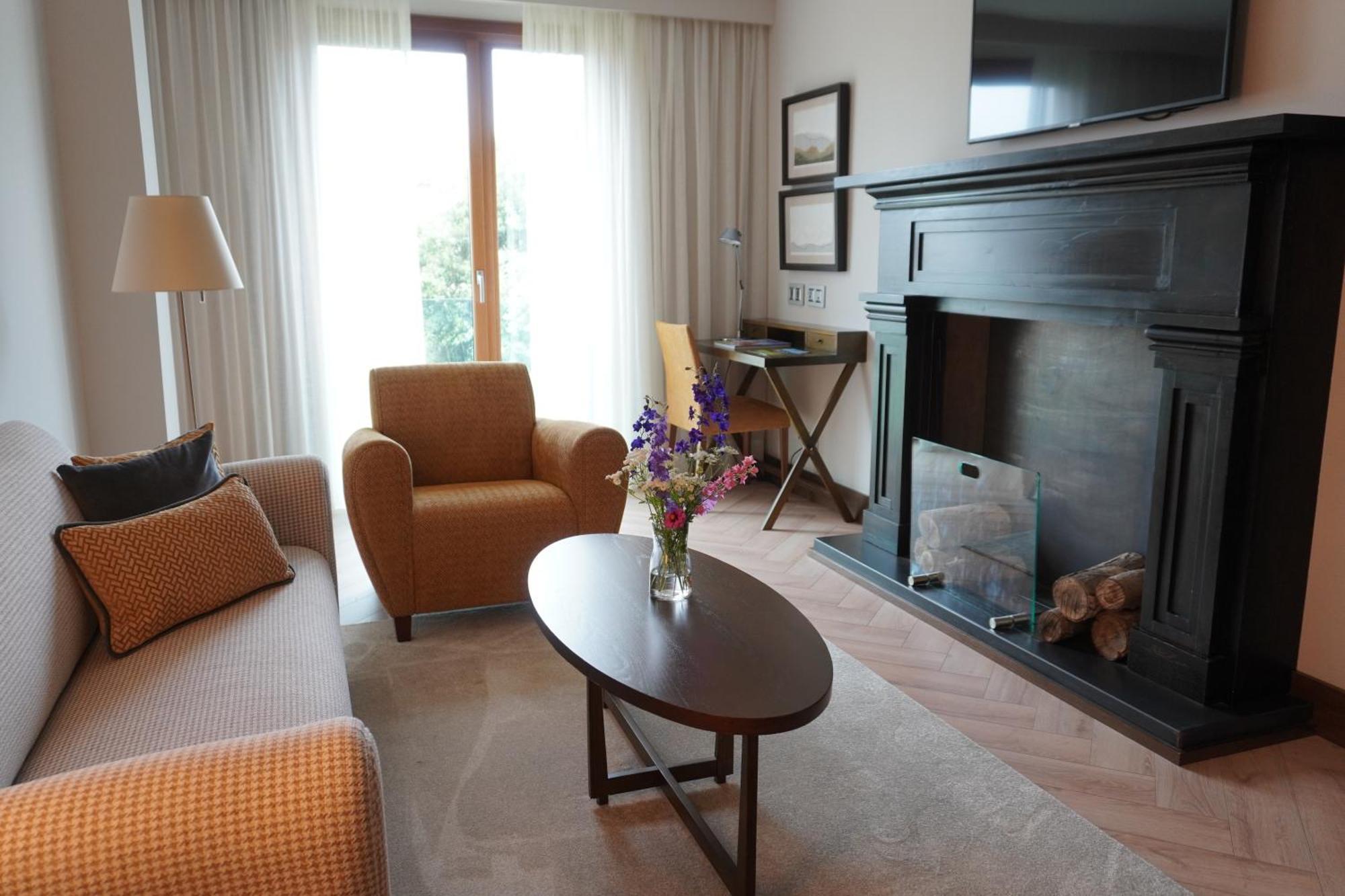 Hotel Artiem Asturias à Quintueles Extérieur photo