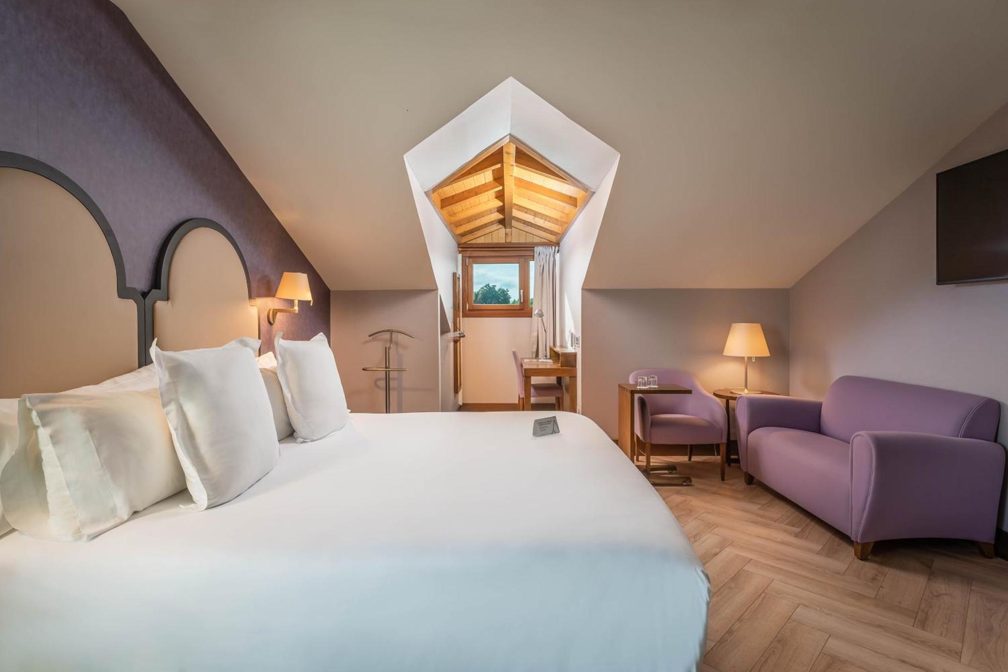 Hotel Artiem Asturias à Quintueles Extérieur photo