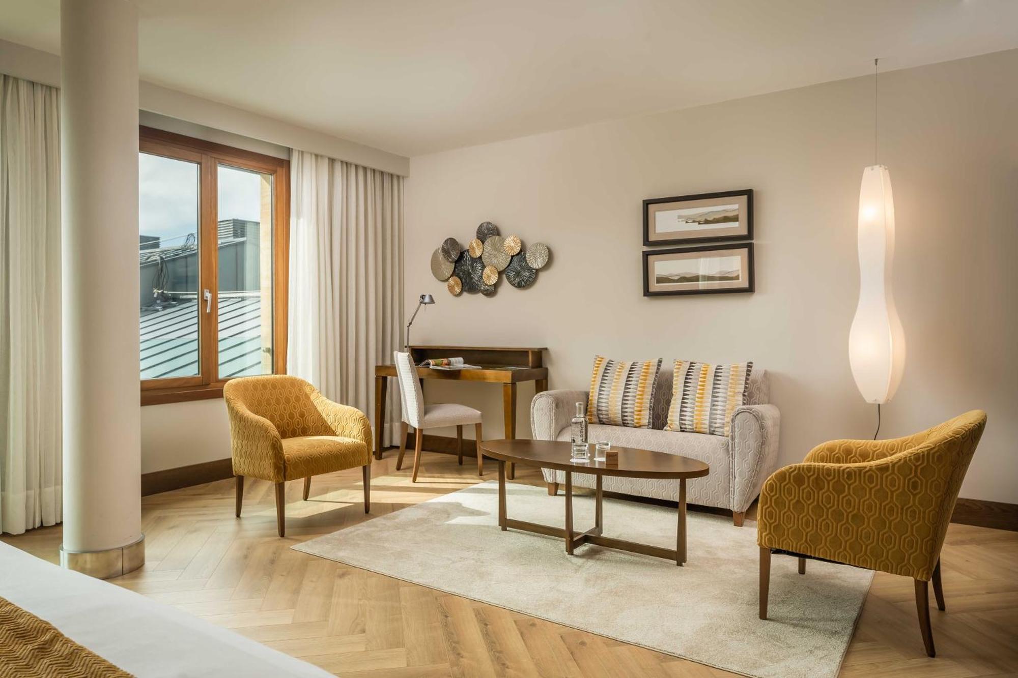 Hotel Artiem Asturias à Quintueles Extérieur photo