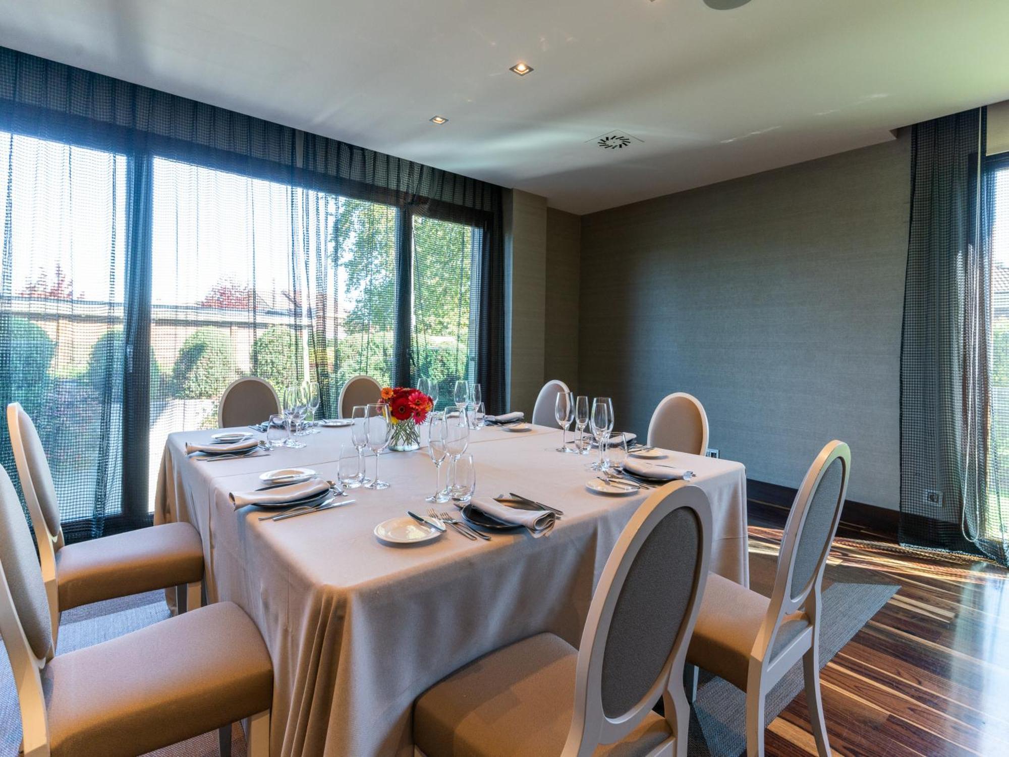Hotel Artiem Asturias à Quintueles Extérieur photo